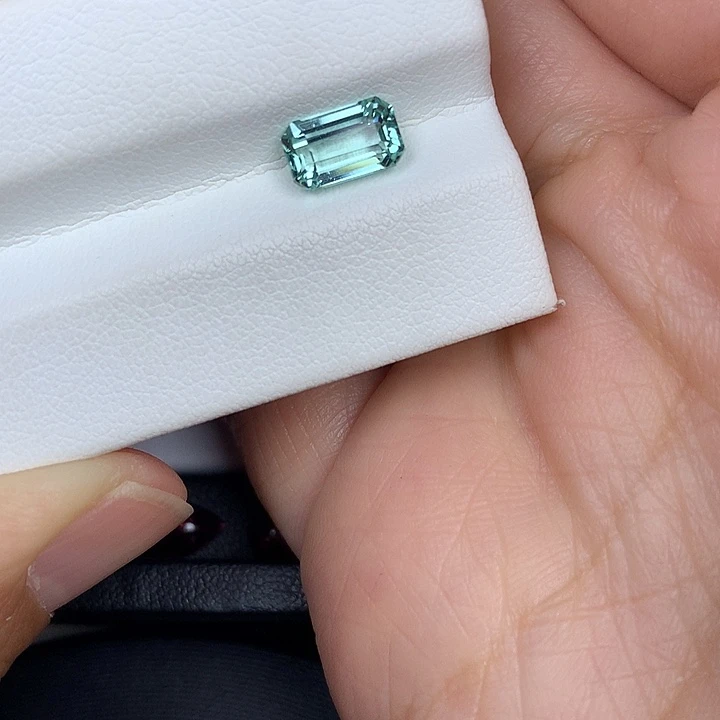 未镶嵌裸石碧玺1.46ct薄荷绿碧玺