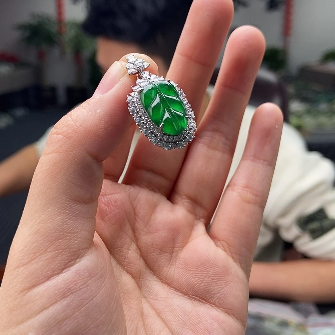 翡翠颈饰银S925镶嵌颜色多样性发拍一发一