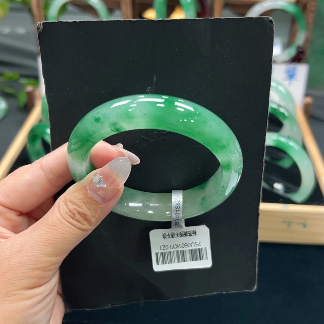 石英质玉手镯未镶嵌➕佳佳59