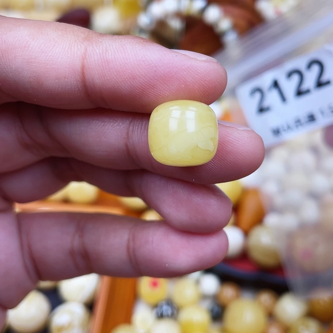 未镶嵌蜜蜡珠宝奇石13x12 浓蜡