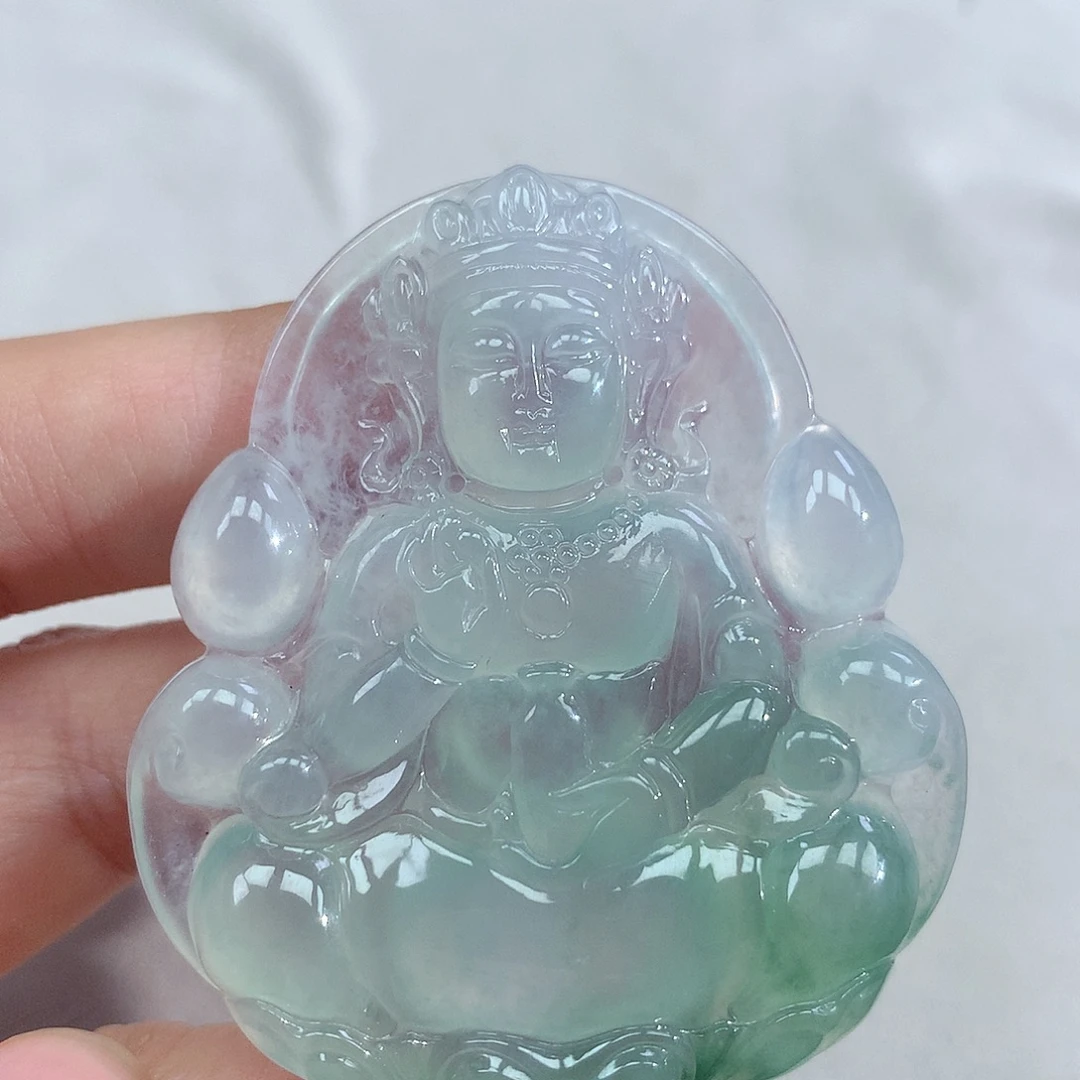 翡翠未镶嵌颈饰观音