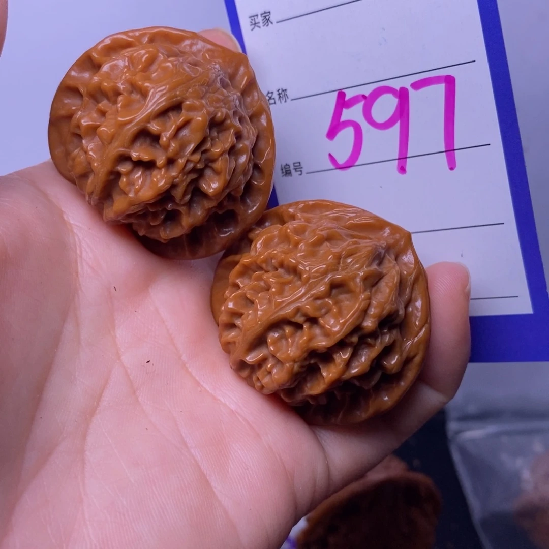 文玩核桃把件597/40宫灯