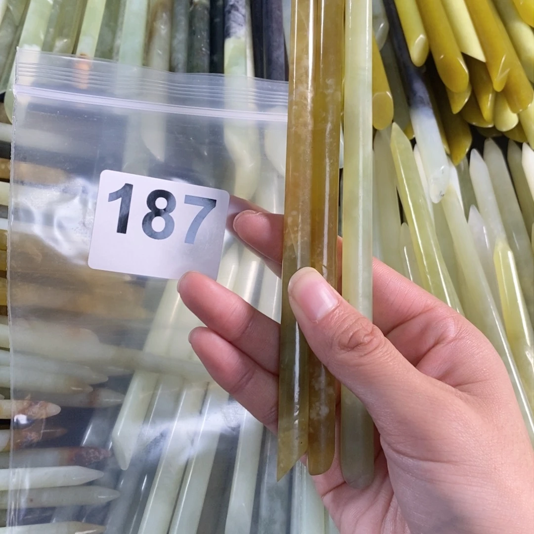 未镶嵌蛇纹石玉发簪钱*豆