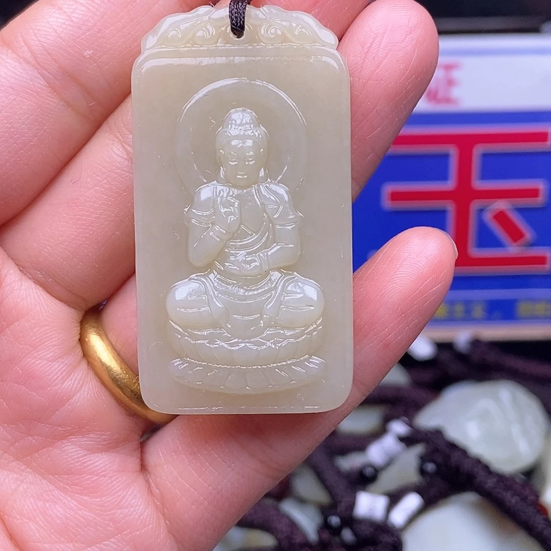 颈饰未镶嵌和田玉