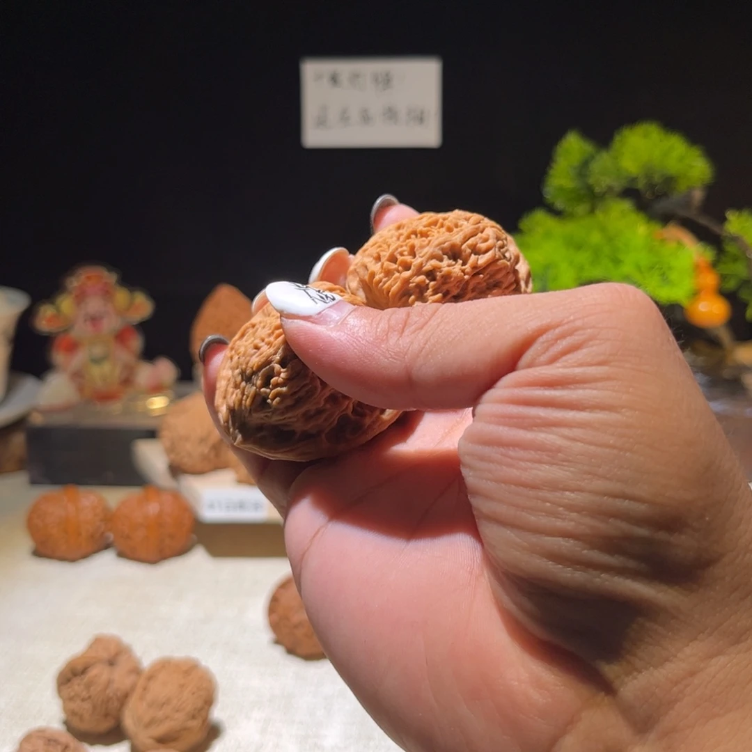 淄***制吊坠文玩核桃南疆