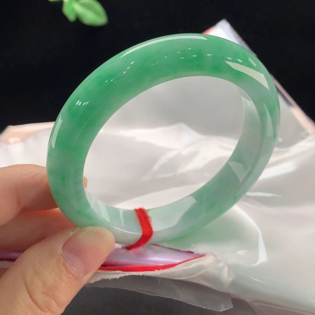 翡翠未镶嵌手镯0549