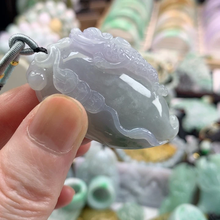 翡翠未镶嵌颈饰吊坠