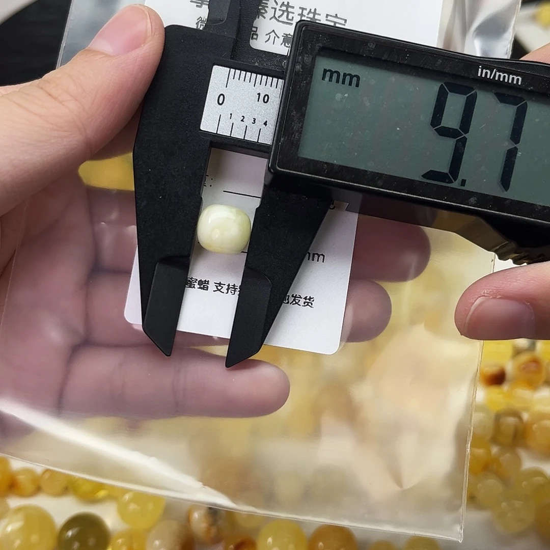 琥珀未镶嵌颈饰1321