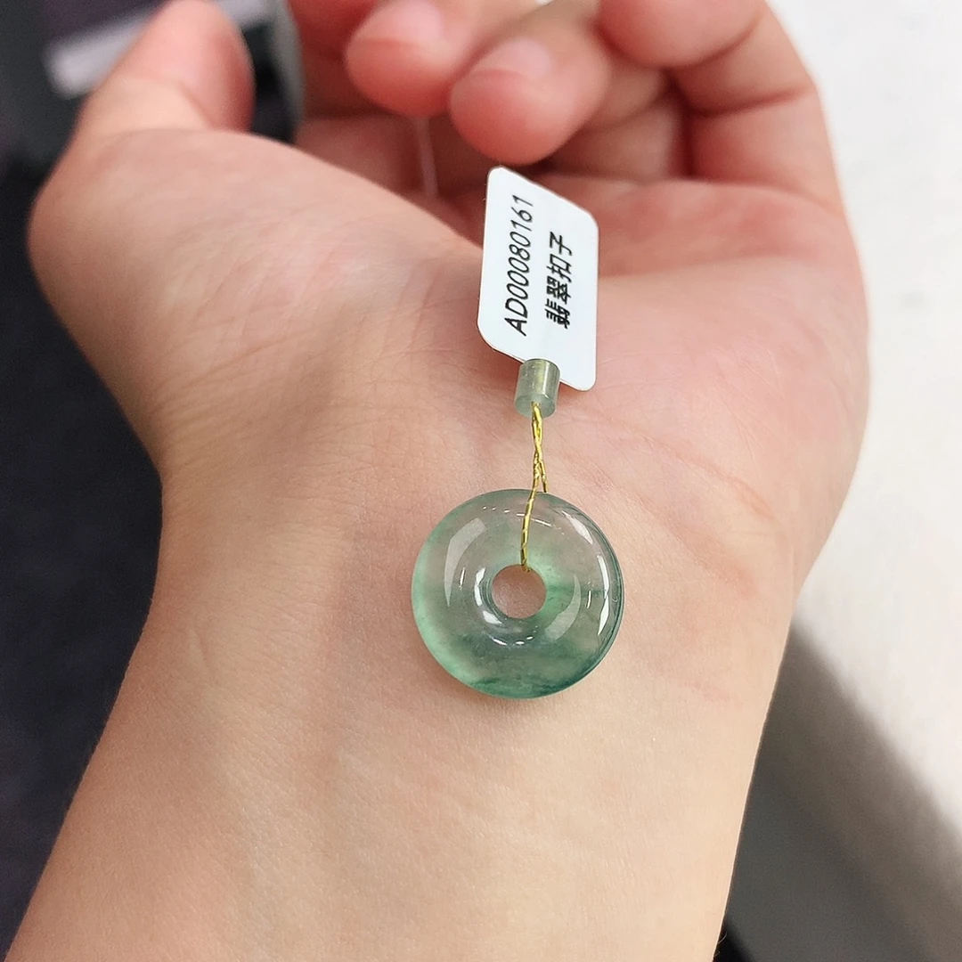 翡翠戒指未镶嵌甜甜圈