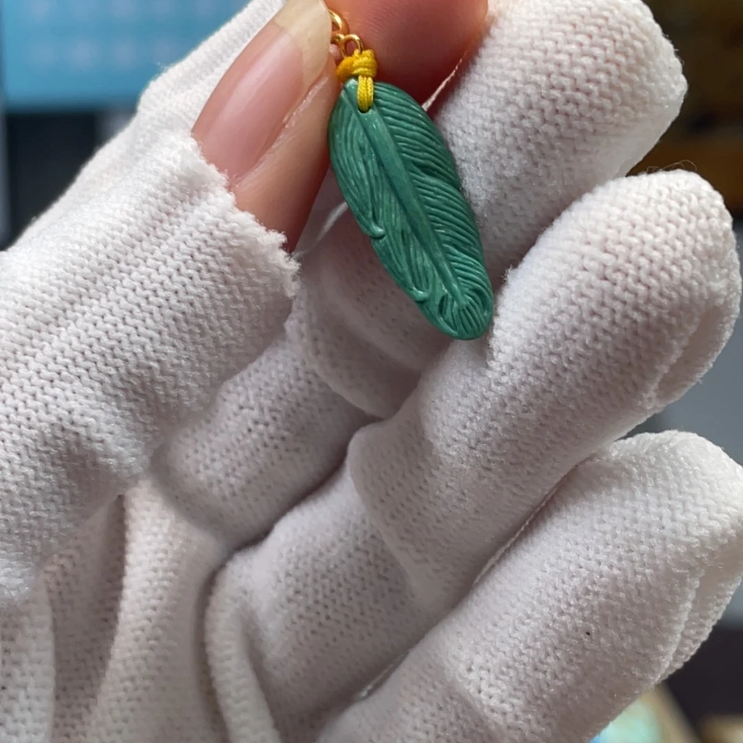 绿松石未镶嵌挂件