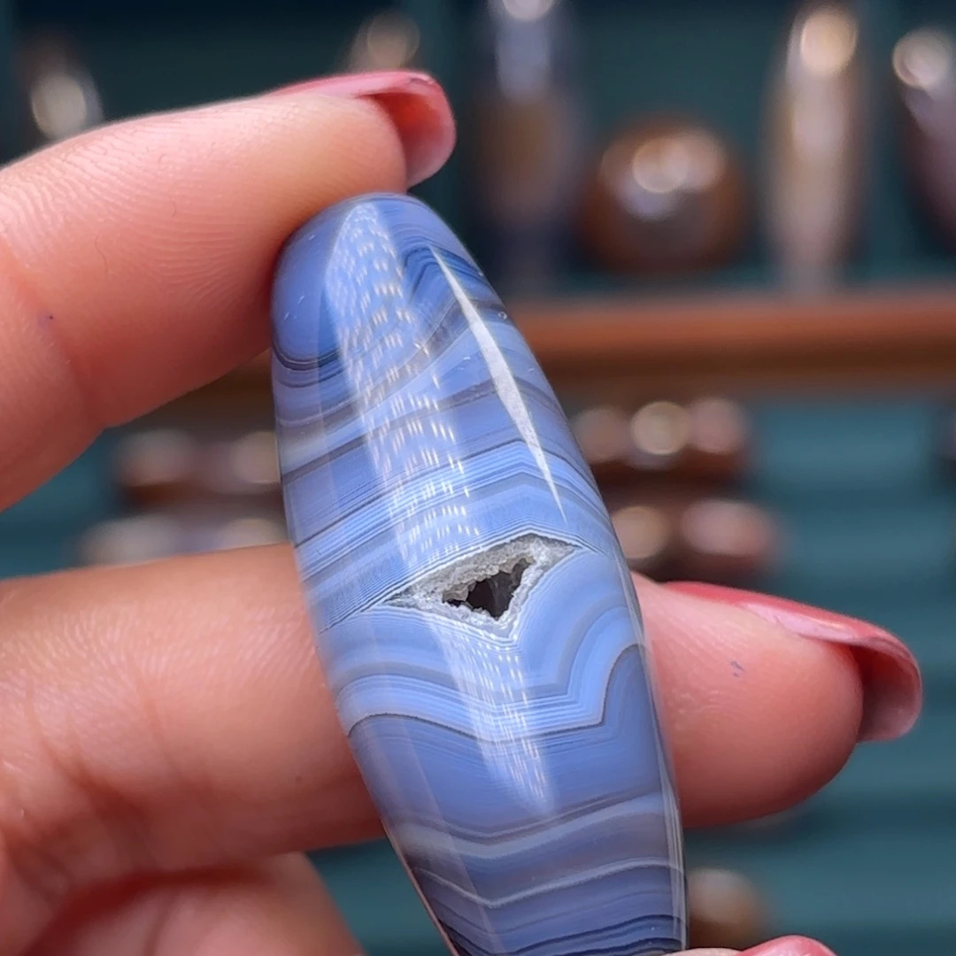 一***光玛瑙/玉髓未镶嵌颈饰