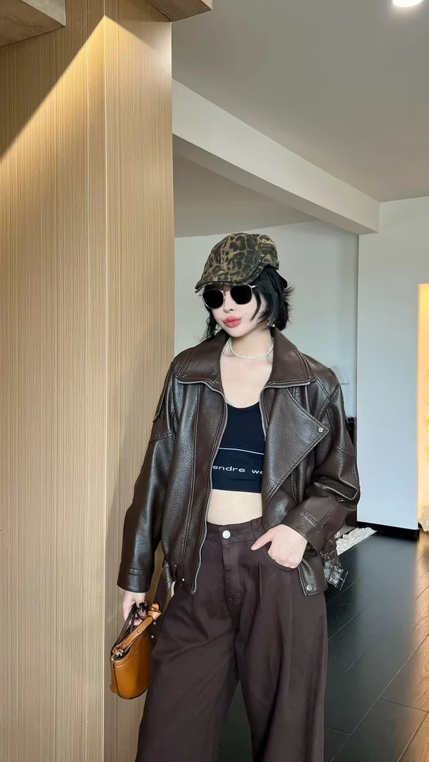 【伊斯丽】宽松型皮衣女装上衣网红时尚百搭显瘦902秋季