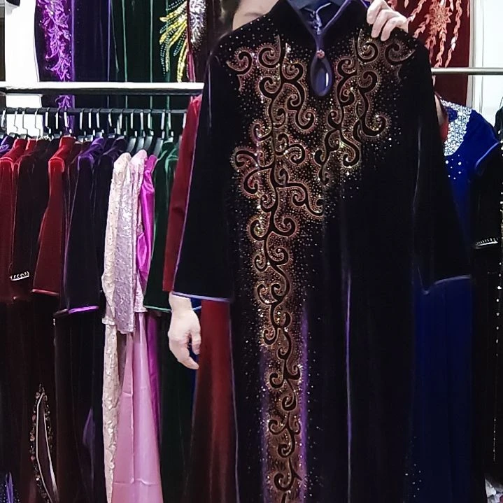 紫色金丝绒重工大长款旗袍xl115-125斤左右