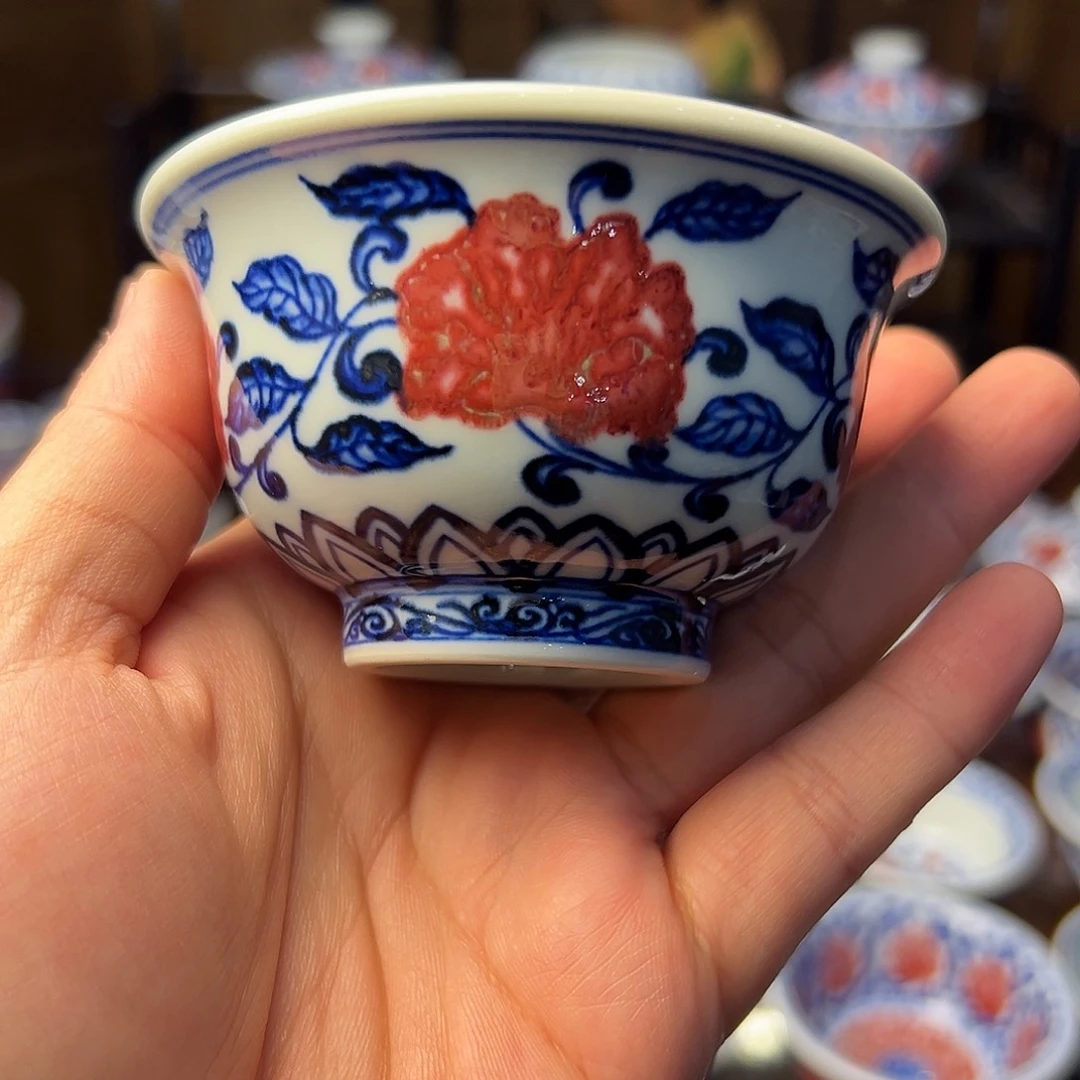 青花釉里红压手杯