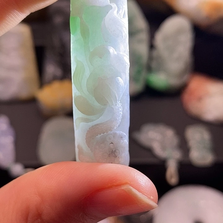 翡翠未镶嵌颈饰翡翠首饰