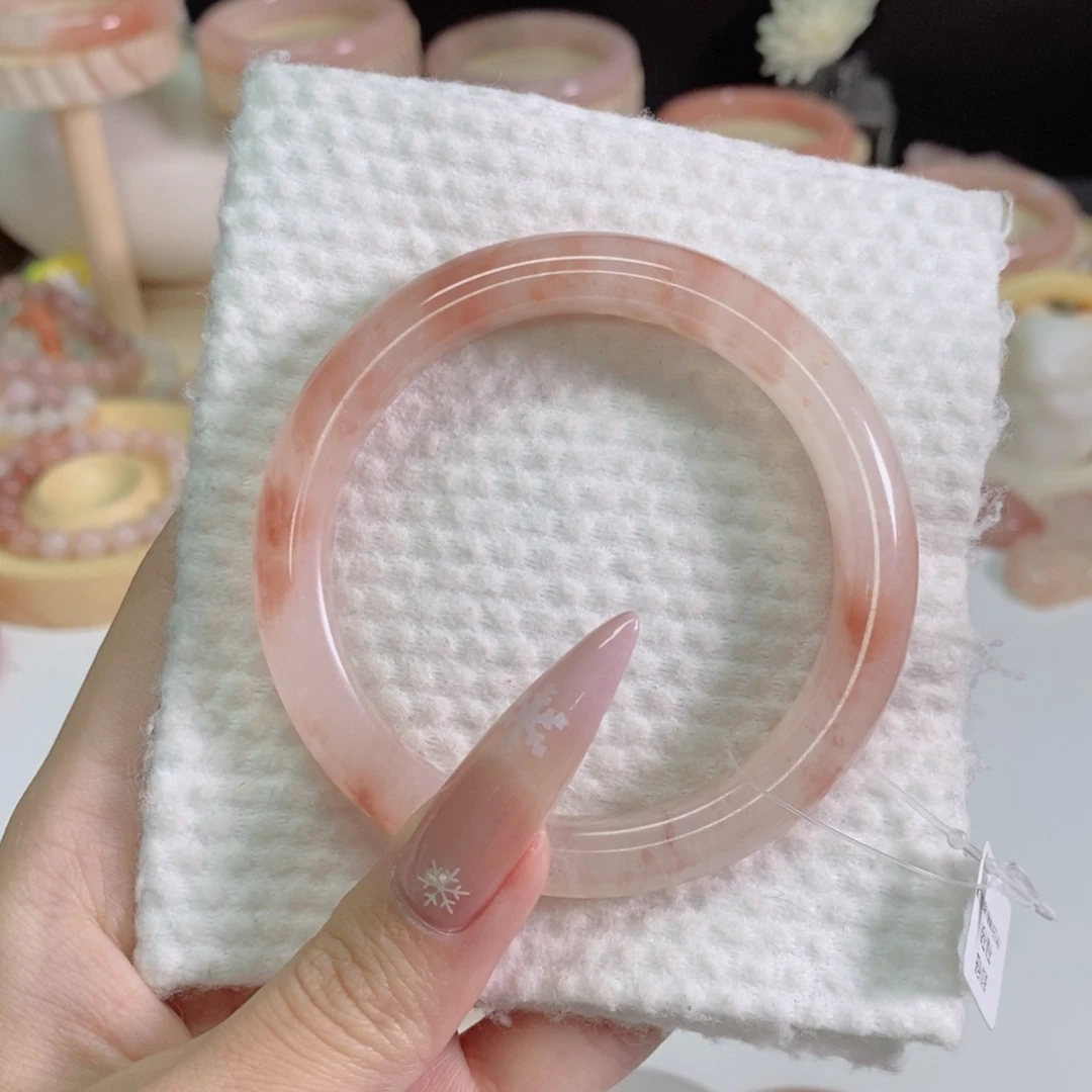 杨***@石英质玉未镶嵌手镯