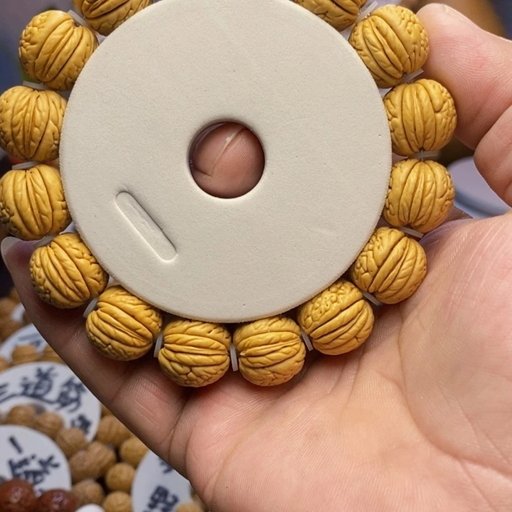 【闪购商品】w**x桃核雕刻手串手链