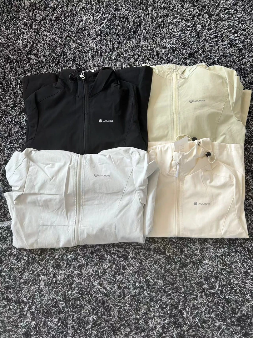 lu女薄款风衣户外时尚短款修身型连帽潮流短外套常规款外套女士