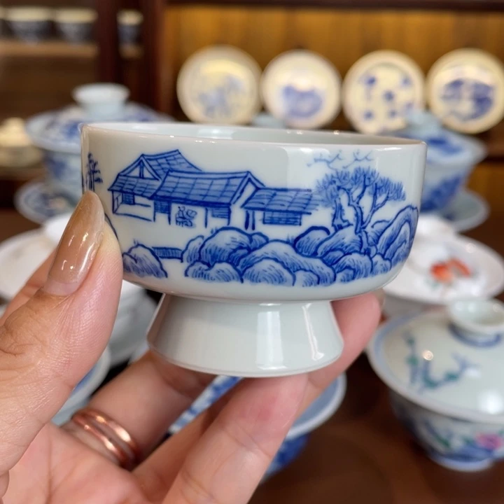 手工手绘山水公司足杯（微瑕）