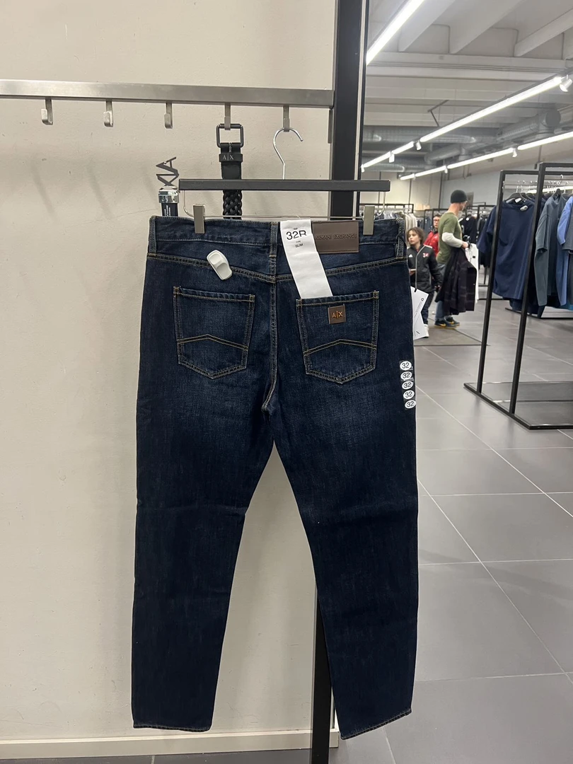 全新未使用 AX ARMANI EXCHANGE/阿玛尼 新款修身牛仔裤 不退换