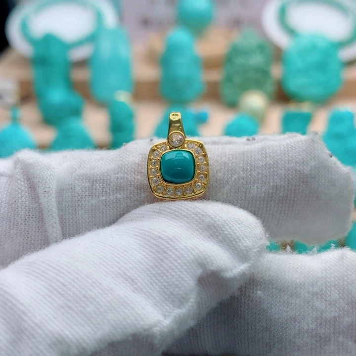 绿松石18K金镶嵌配饰