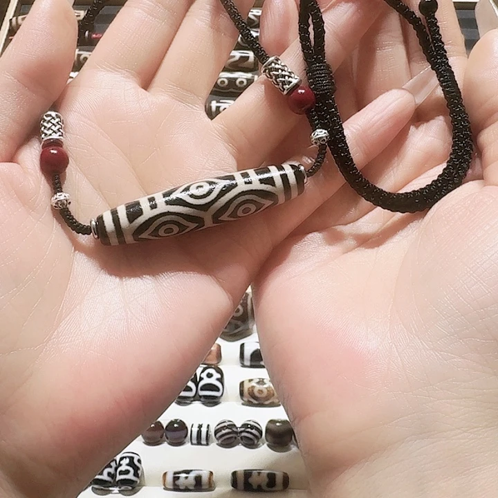 玛瑙/玉髓合金颈饰