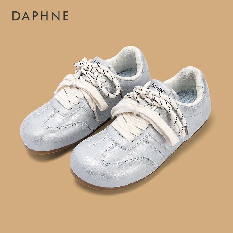 Daphne/达芙妮银色平底德训鞋女2025新款爆款百搭女鞋防滑休闲鞋