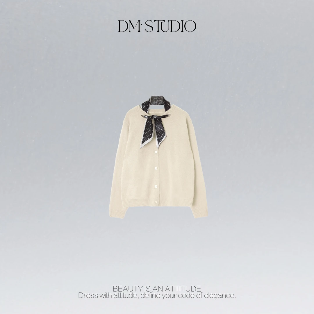 DEDM•STUDIO/秋冬百搭绵羊毛混纺配丝巾排扣针织开衫2512ZZS/WY13