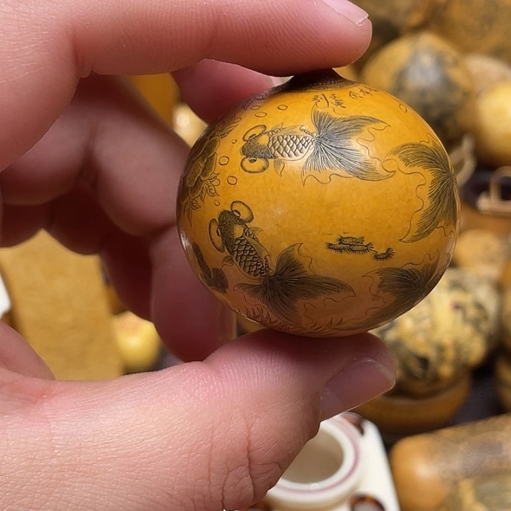 寻***夏这是一个人的生活葫芦里