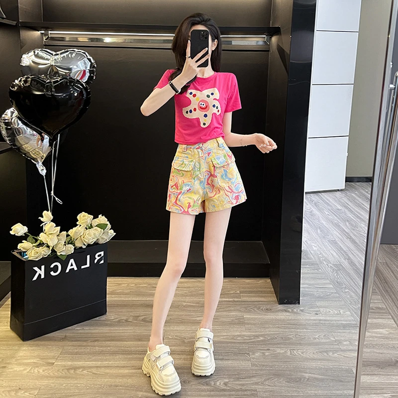 减龄时尚套装女夏季新款迷彩阔腿牛仔短裤显瘦印花T恤短款两件套