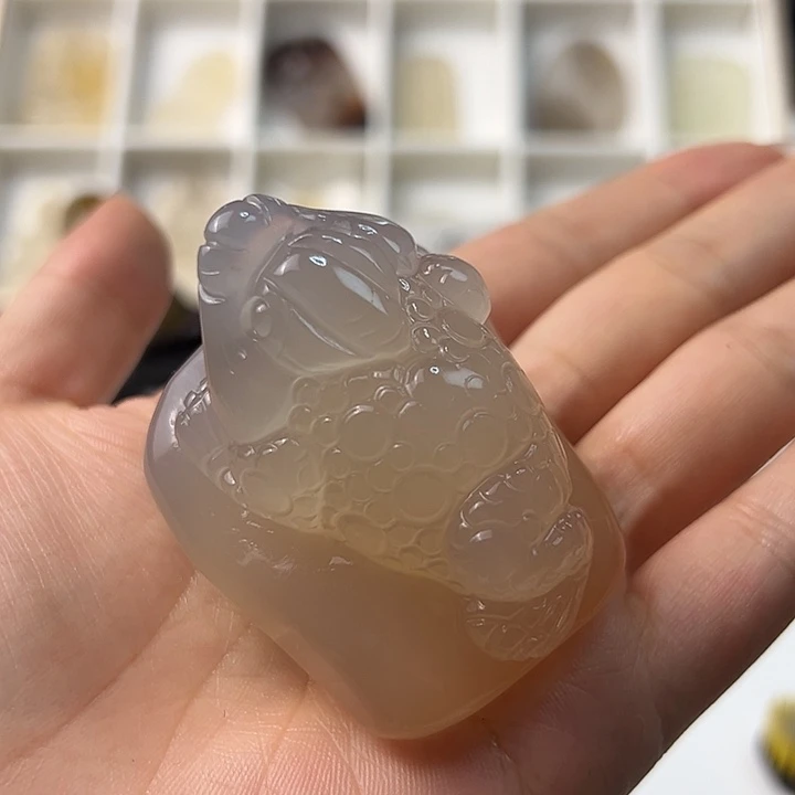 玛瑙/玉髓颈饰合金