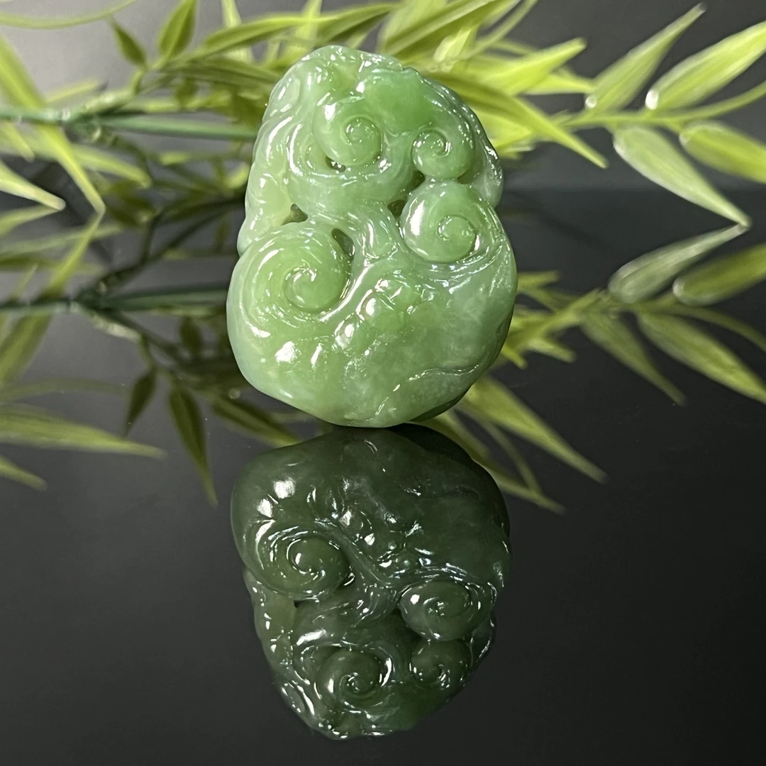 1118GC136和田玉挂件