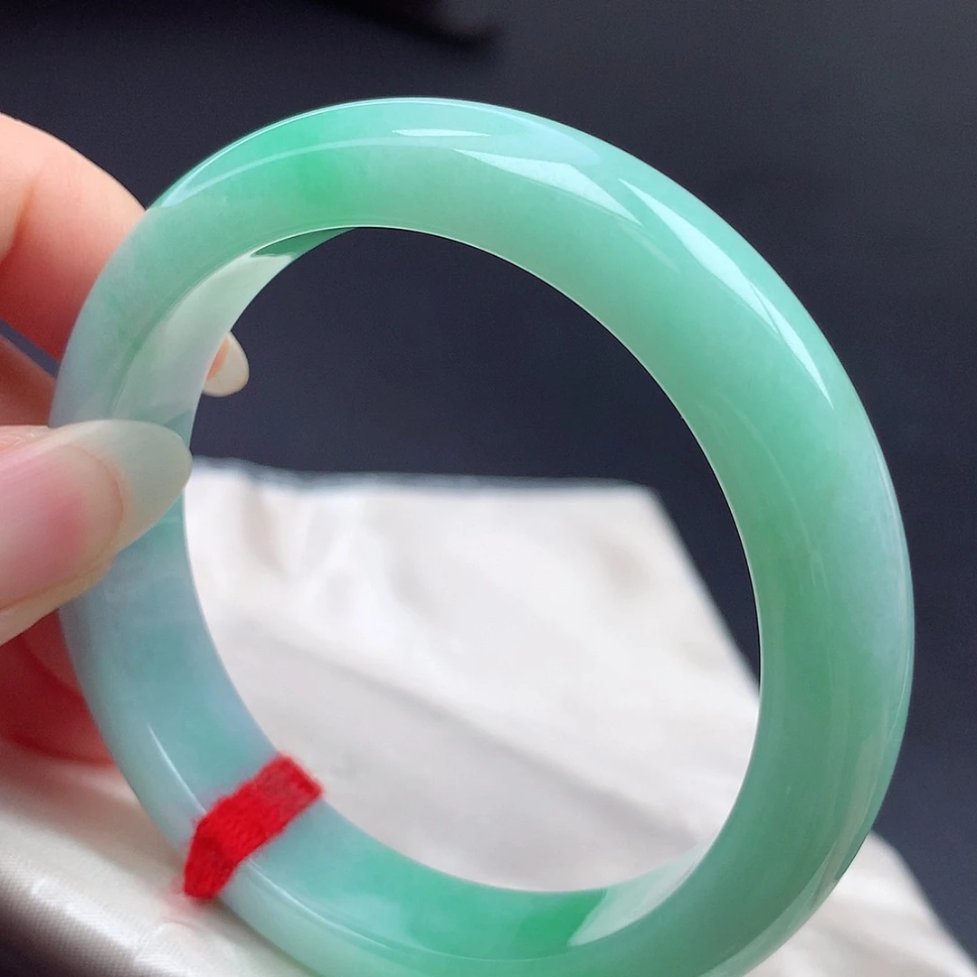 翡翠未镶嵌手镯56.3圈口