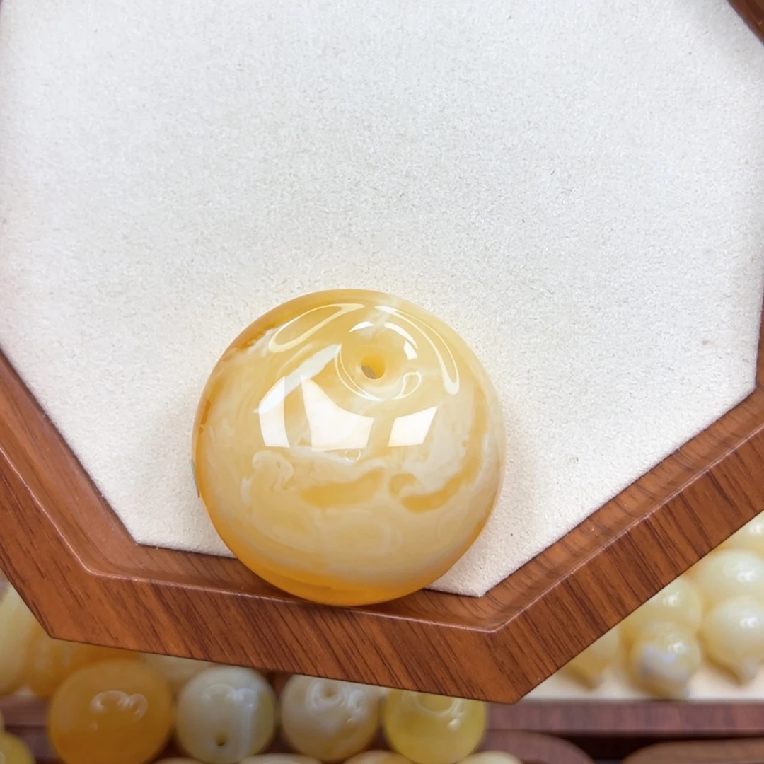 嘉***菲琥珀颈饰未镶嵌蜜蜡