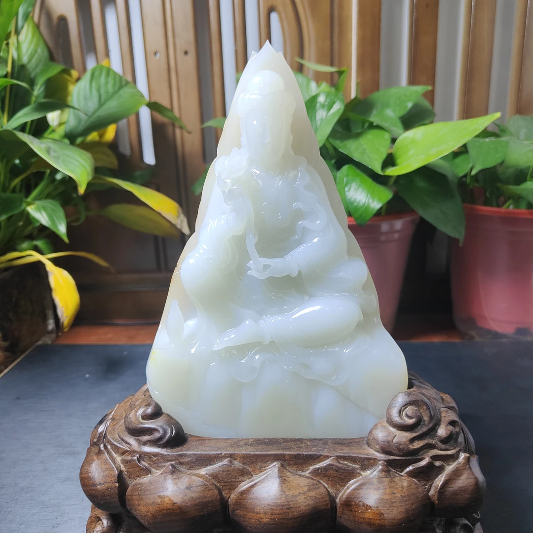 特色和田玉观世音菩萨精美摆件