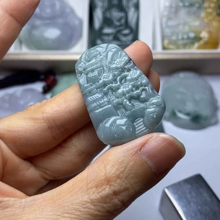 翡翠未镶嵌颈饰w
