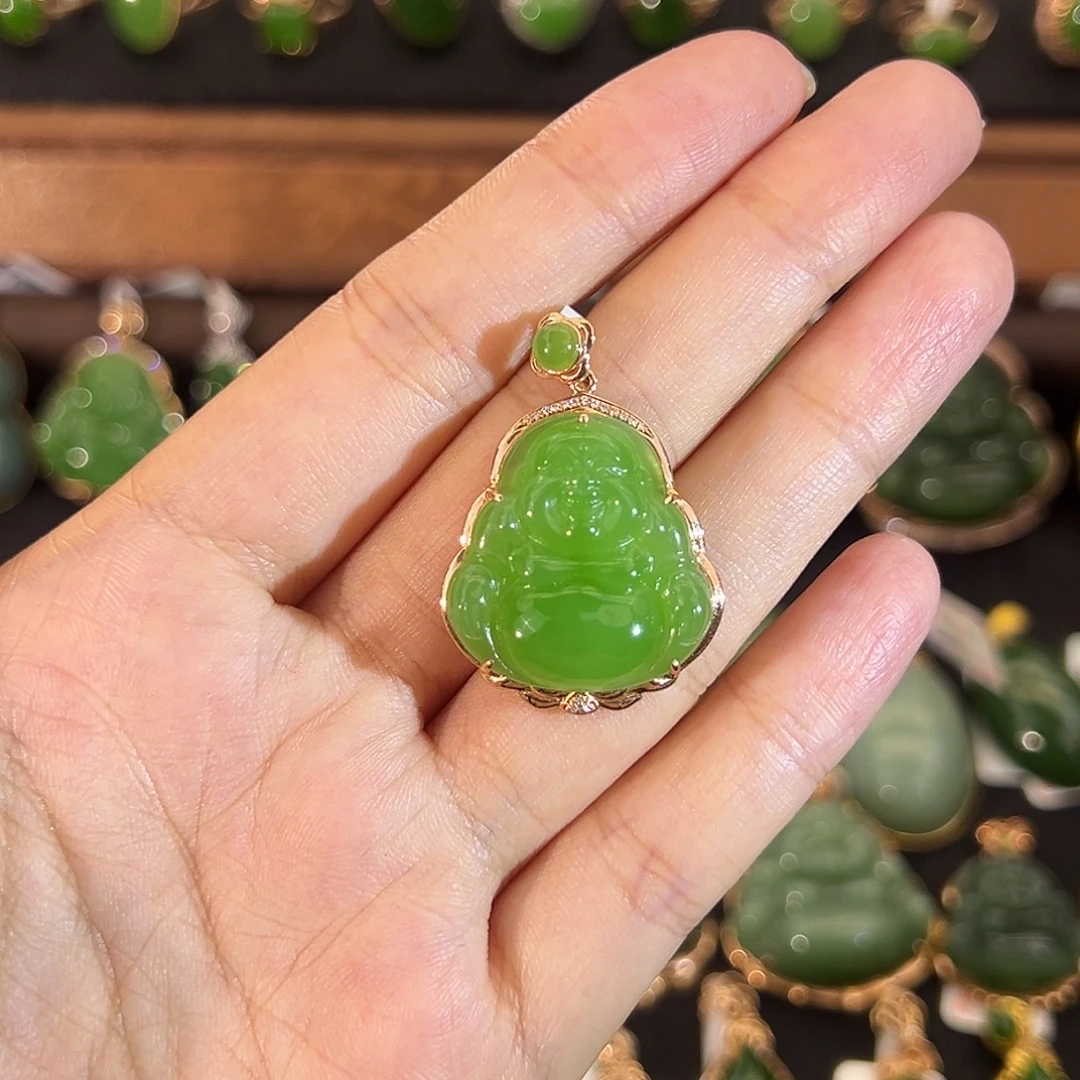 和田玉（碧玉）18K金镶嵌颈饰苹果绿佛公23mm