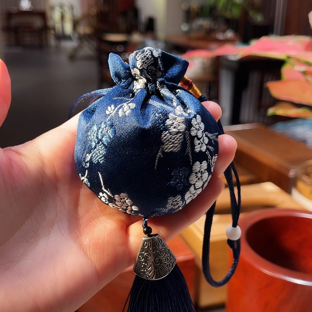 成套家具紫檀木类缅花刨花淡雅香囊