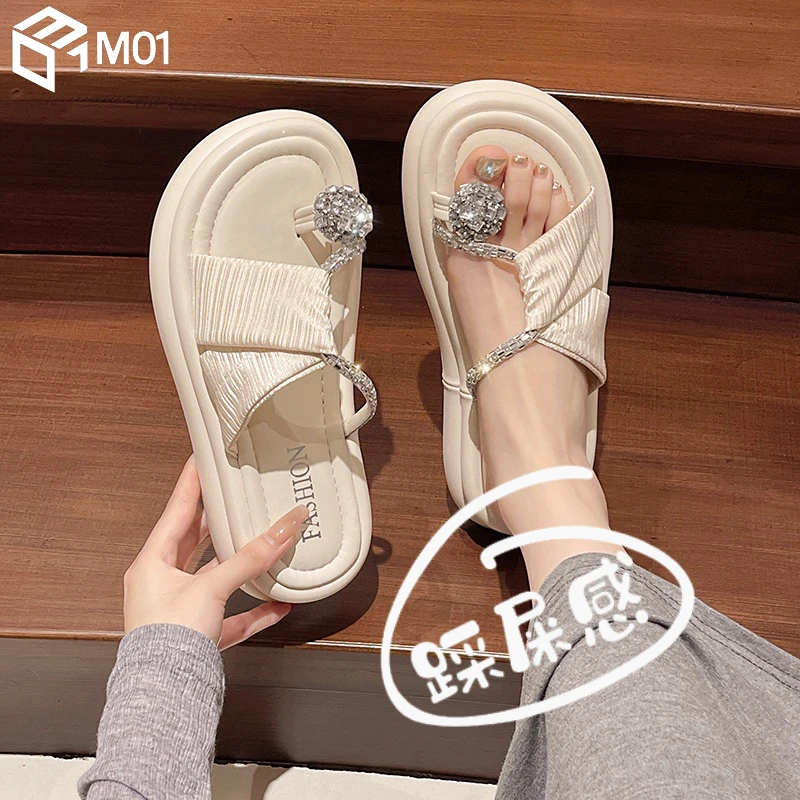 M01法式厚底仙女风外穿拖鞋女2025夏季新款水钻一字套趾凉鞋小码