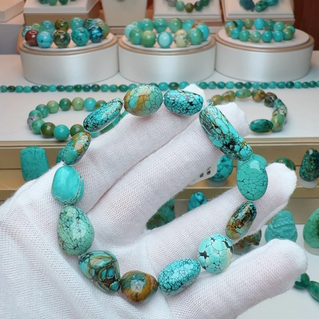 绿松石未镶嵌颈饰