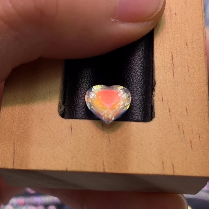 珠宝半成品月光石未镶嵌全净体戒面