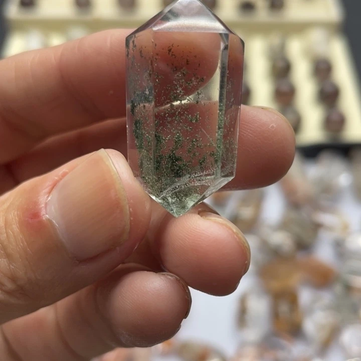 纯天然粉色幽灵碧玺（处理）