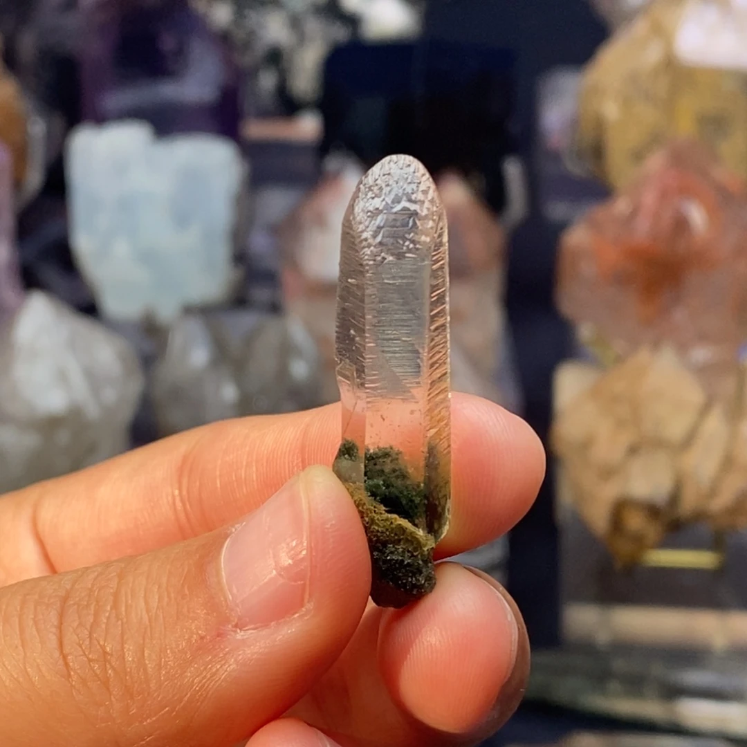 未镶嵌摆件水晶尼泊尔喜马共生绿幽灵资料库