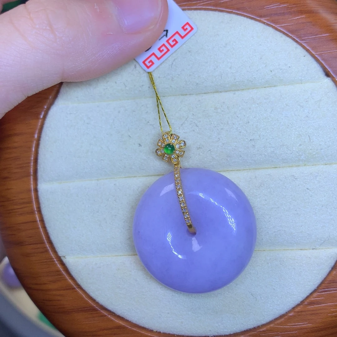 翡翠18K金镶嵌颈饰天然