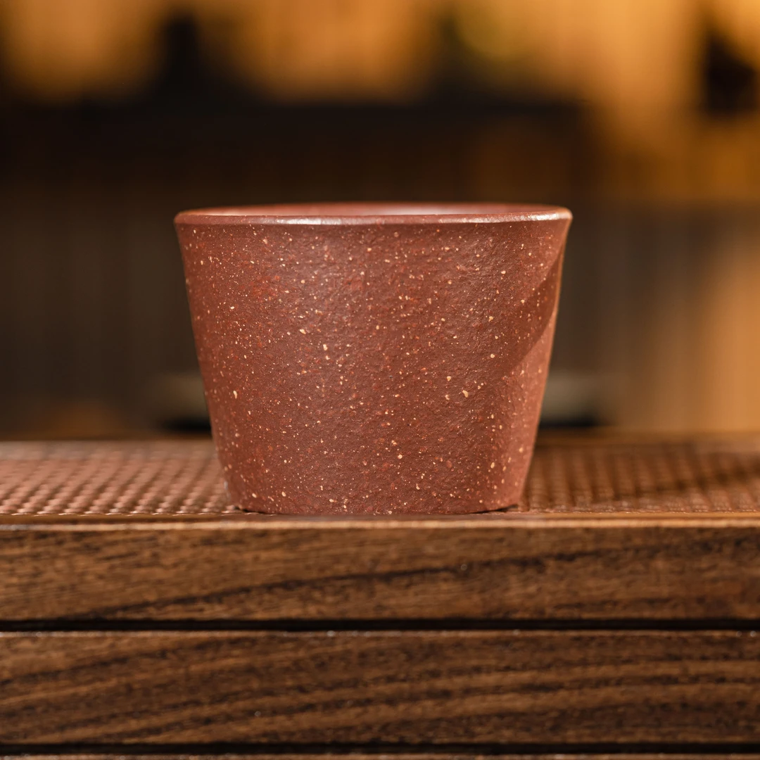 GS6-089  宜兴手工紫砂   降坡泥主人杯