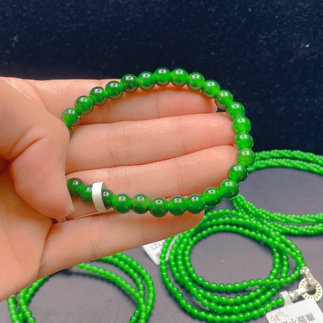 翡翠未镶嵌颈饰