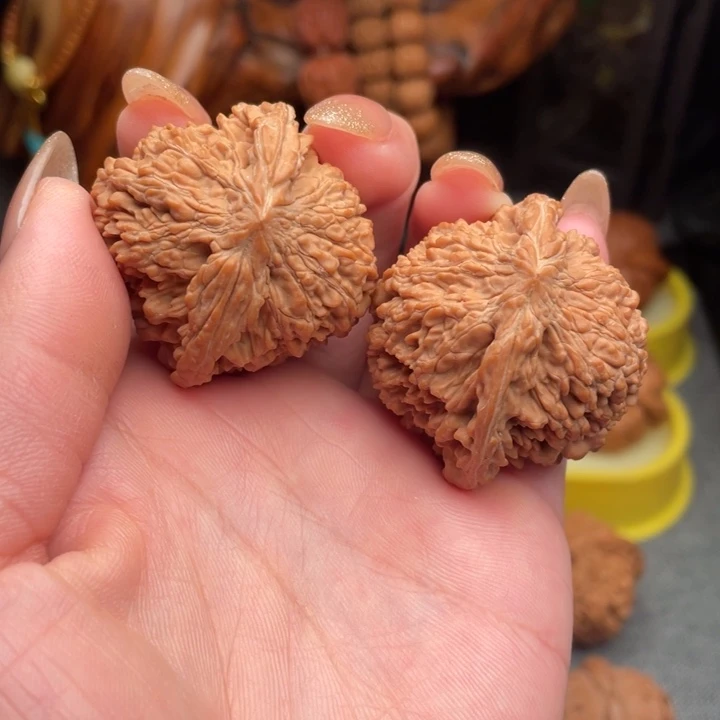 把件文玩核桃满天星40全品