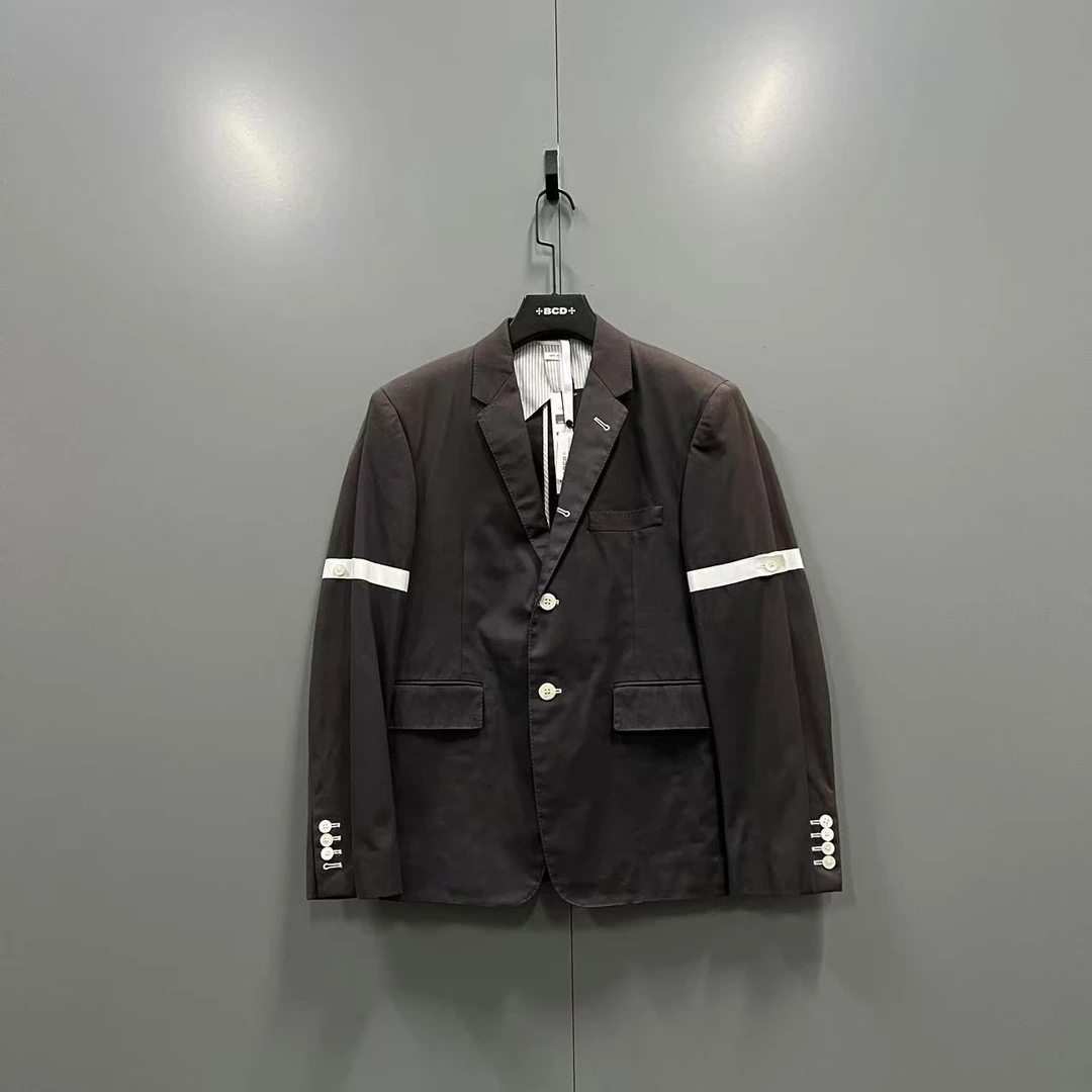 95新 THOMBROWNE （ll）TB 深灰色西服 2码