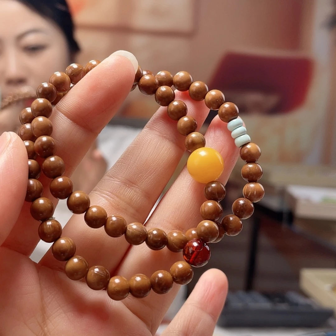 琥珀未镶嵌裸石手串