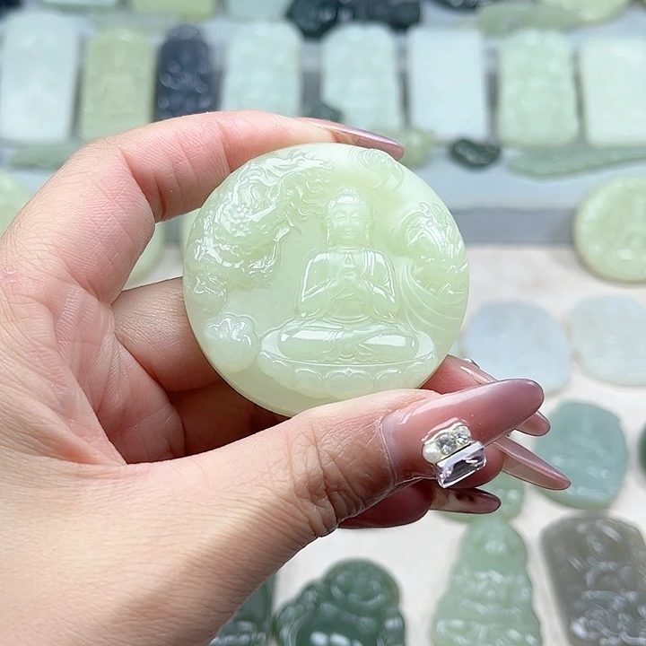 和田玉未镶嵌颈饰